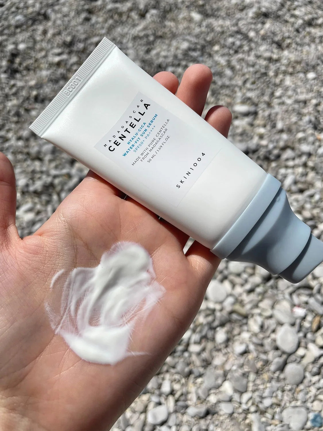 SKIN1004 - Protector Solar Base Agua Madagascar Centella Hyalu-Cica SPF50+ PA++++ 50ML