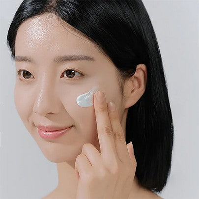 SKIN1004 - Protector Solar Base Agua Madagascar Centella Hyalu-Cica SPF50+ PA++++ 50ML