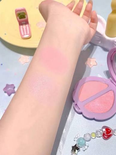 DASIQUE -POLLY POCKET - Little Blush Palette #01 Berry Pocket | Paleta de Rubores Edición Limitada (Copia)