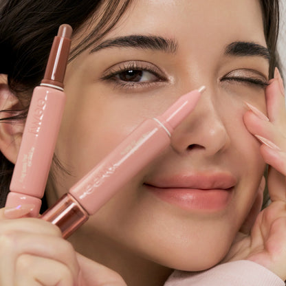 FWEE - LONG-LASTING DUAL COLORING STICK EYE SHADOW 02 SOFT BLINK (1.2g)